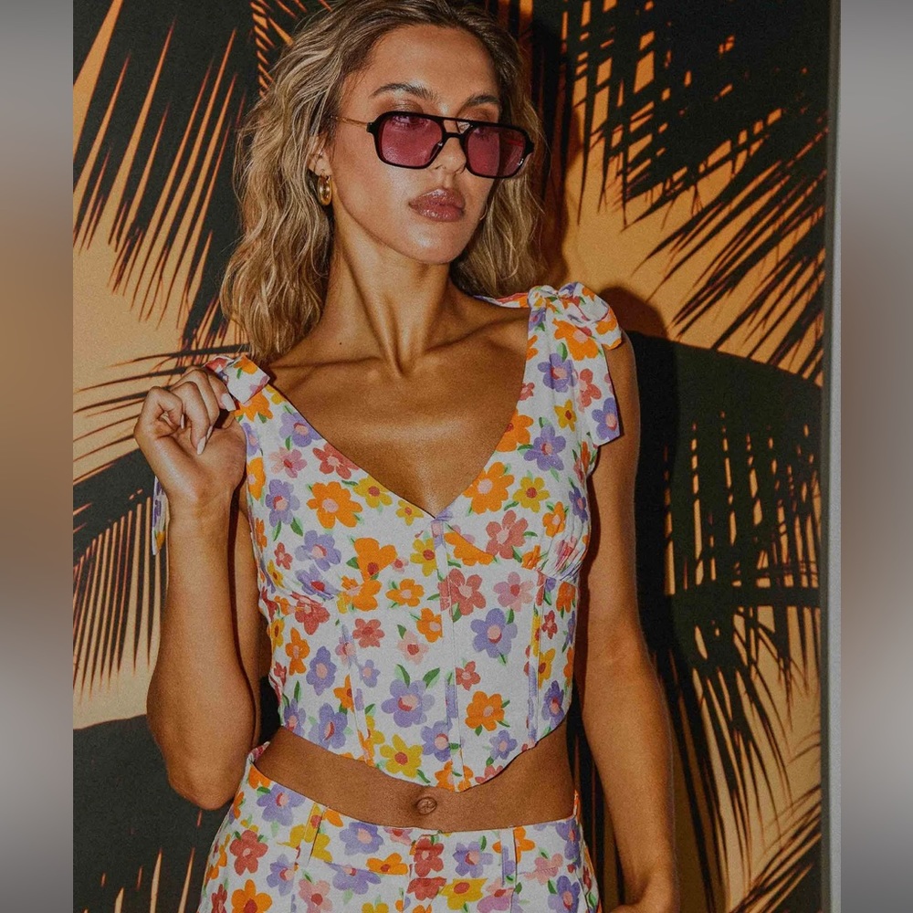 ❤️‍🔥NWT - Peppermayo Exclusive - Parisian Life Linen Bustier - Blooming